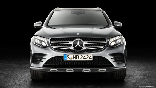 Mercedes-Benz-GLC-350-e-4MATIC-Edition-1-AMG-Line-2015-3840x2160-069